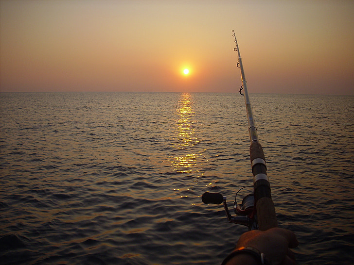 California vs. Oregon Fishing License Costs
